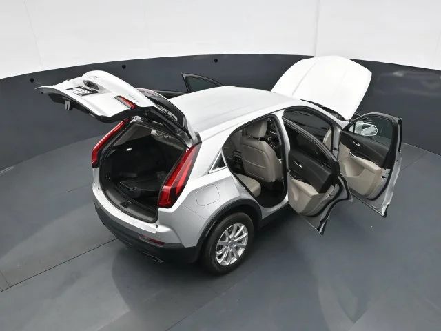 Used 2019 Radiant Silver Metallic Cadillac Luxury image 42