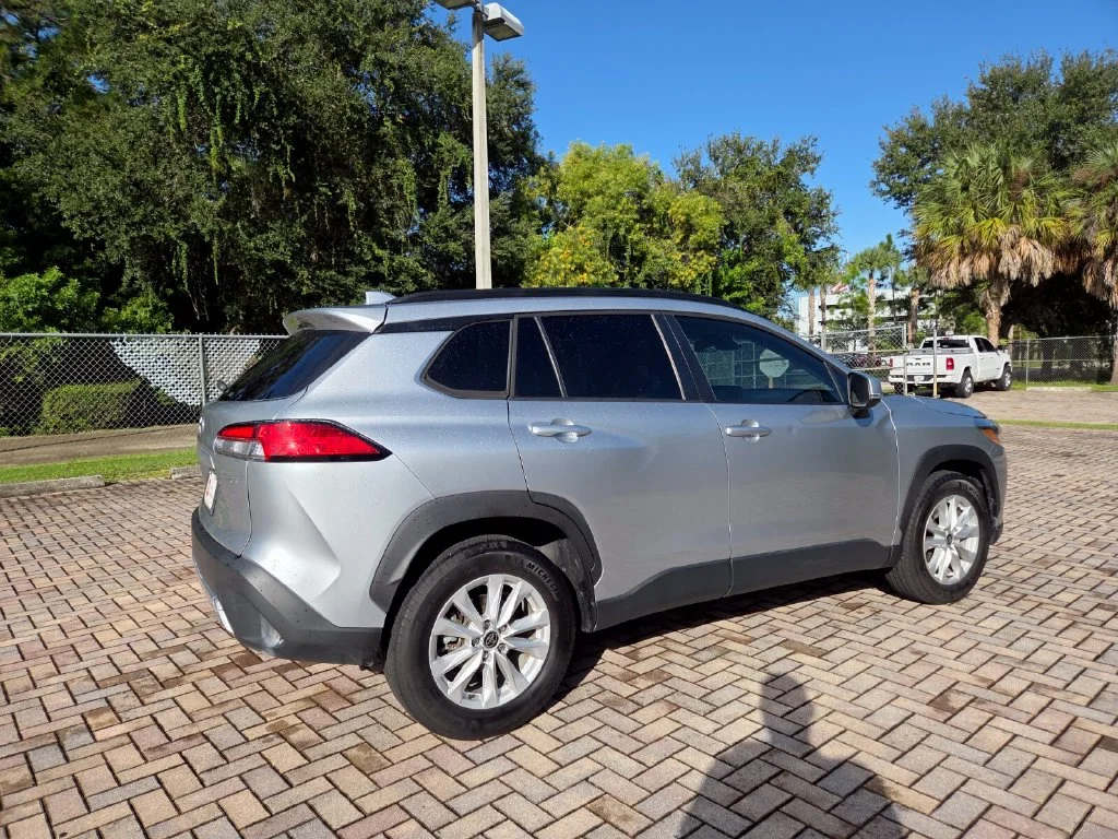 Certified Used 2022 Silver Toyota LE image 11