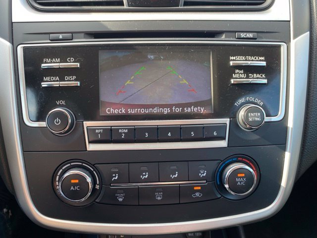 Used 2017 Red Nissan 2.5 S image 21