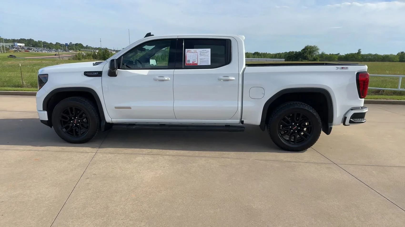 Used 2024 Summit White GMC Elevation image 5