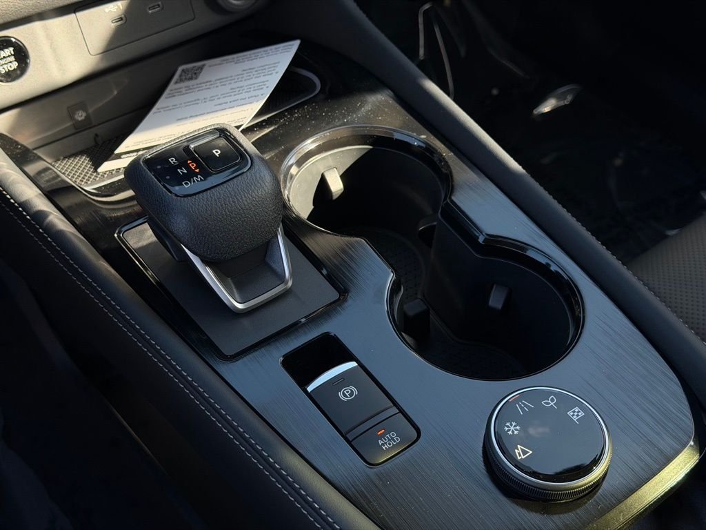 New 2026 Gun Metallic Nissan Platinum image 31