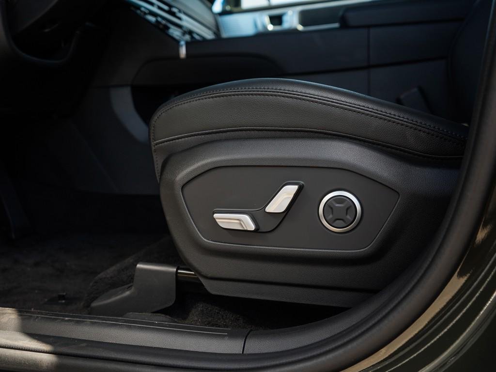 2026 Hyundai Santa Fe Limited - Photo 48