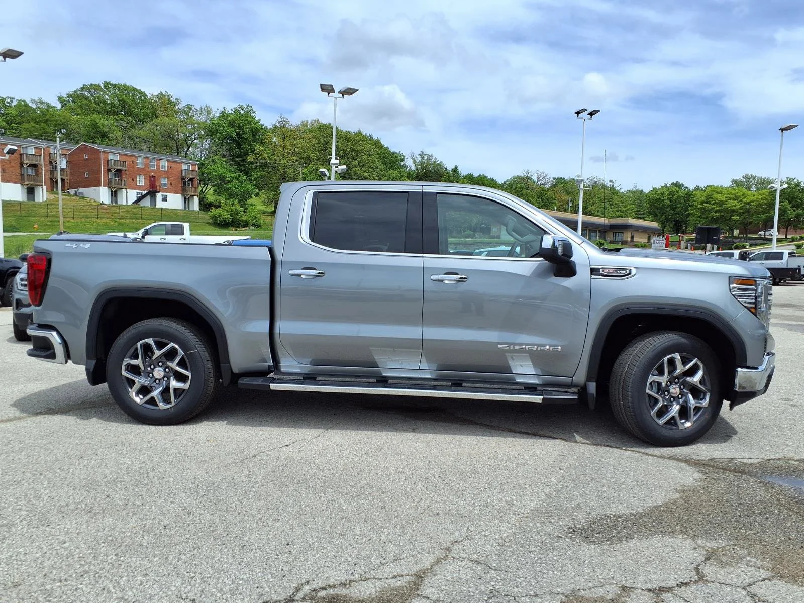 2026 GMC Sierra 1500 SLT - Photo 24