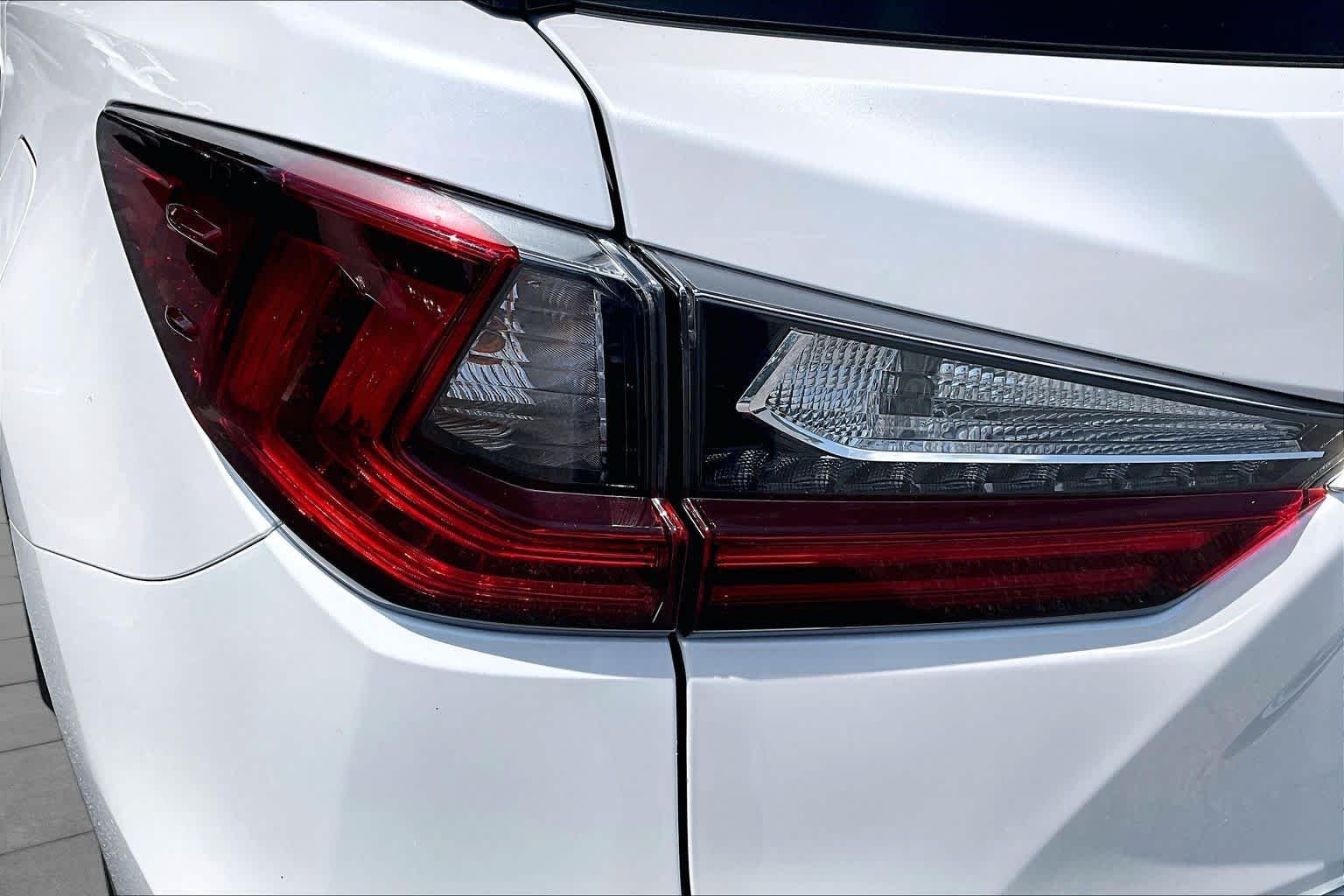 Used 2022 Eminent White Pearl Lexus  image 29