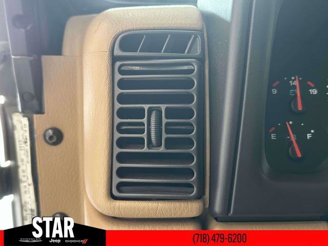 Used 1997 Green Jeep SE image 21