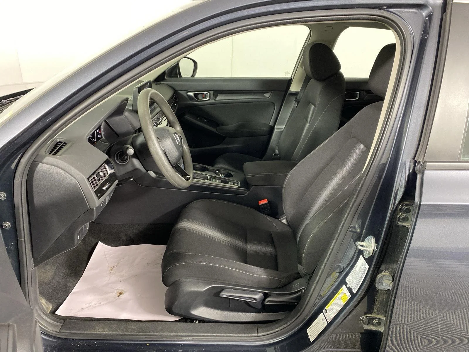 Used 2023 Meteorite Gray Metallic Honda LX image 12
