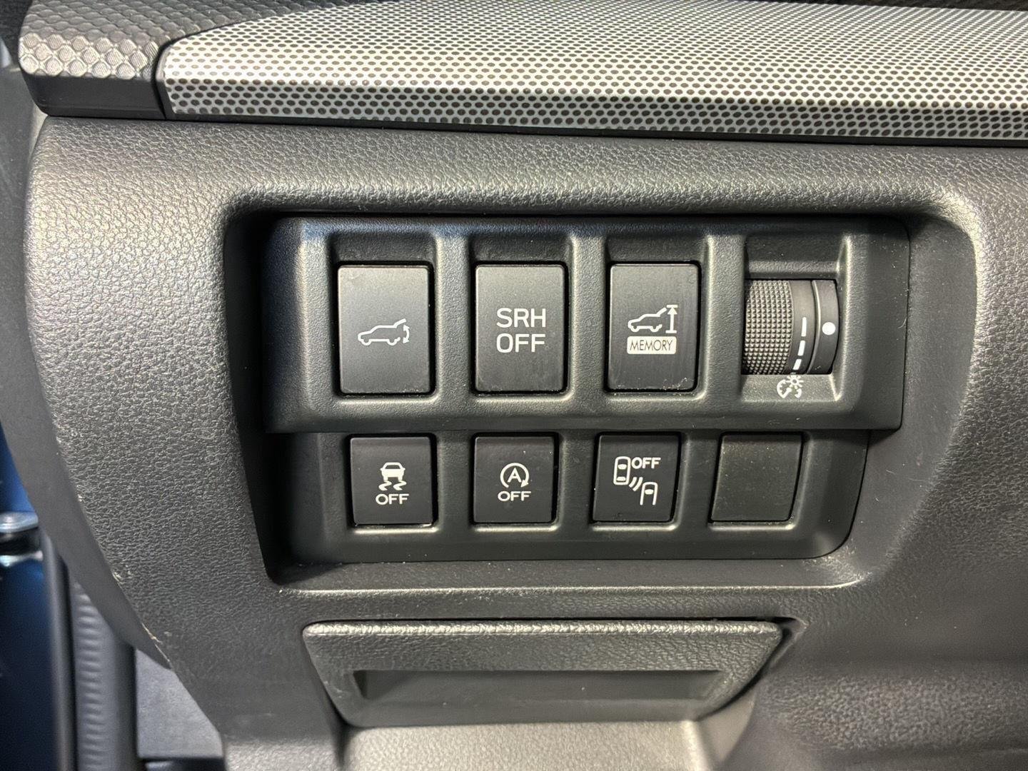 Used 2019 Horizon Blue Pearl Subaru Limited image 26