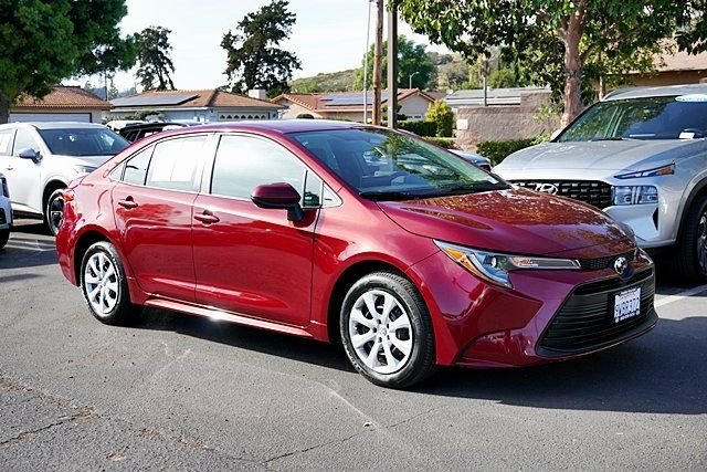 Used 2026  Toyota LE image 5