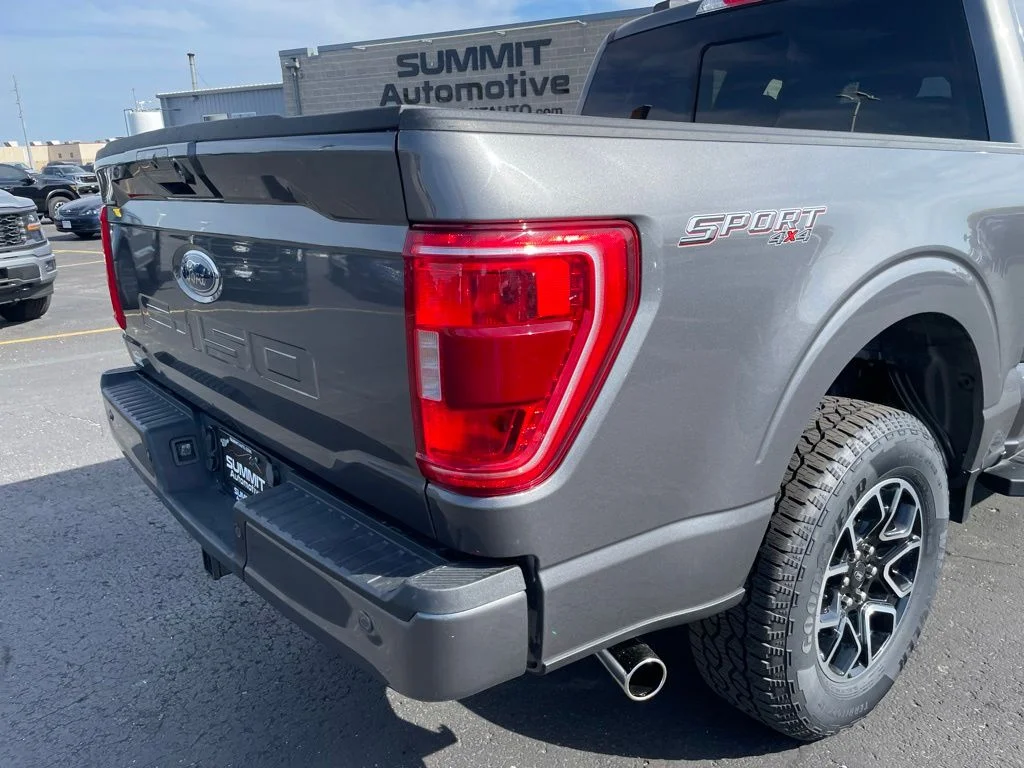 Used 2023 Gray Ford XLT image 38