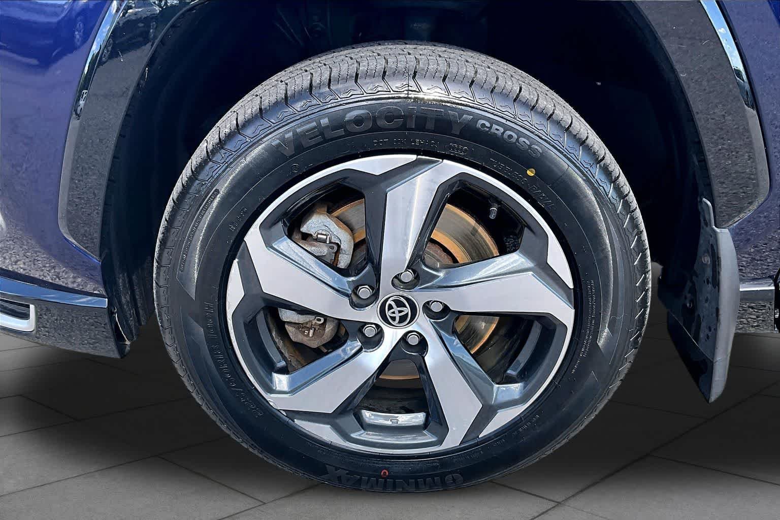 Used 2023 Blueprint Toyota SE image 11