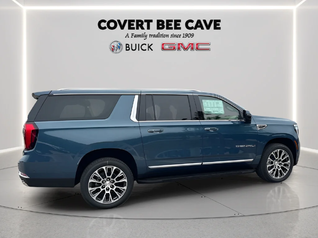 2026 GMC Yukon XL Denali - Photo 12