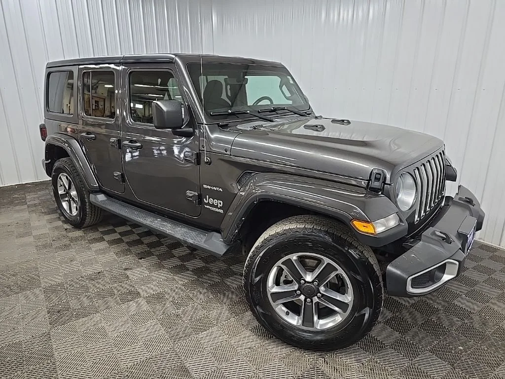 Used 2022 Gray Jeep Unlimited Sahara image 7