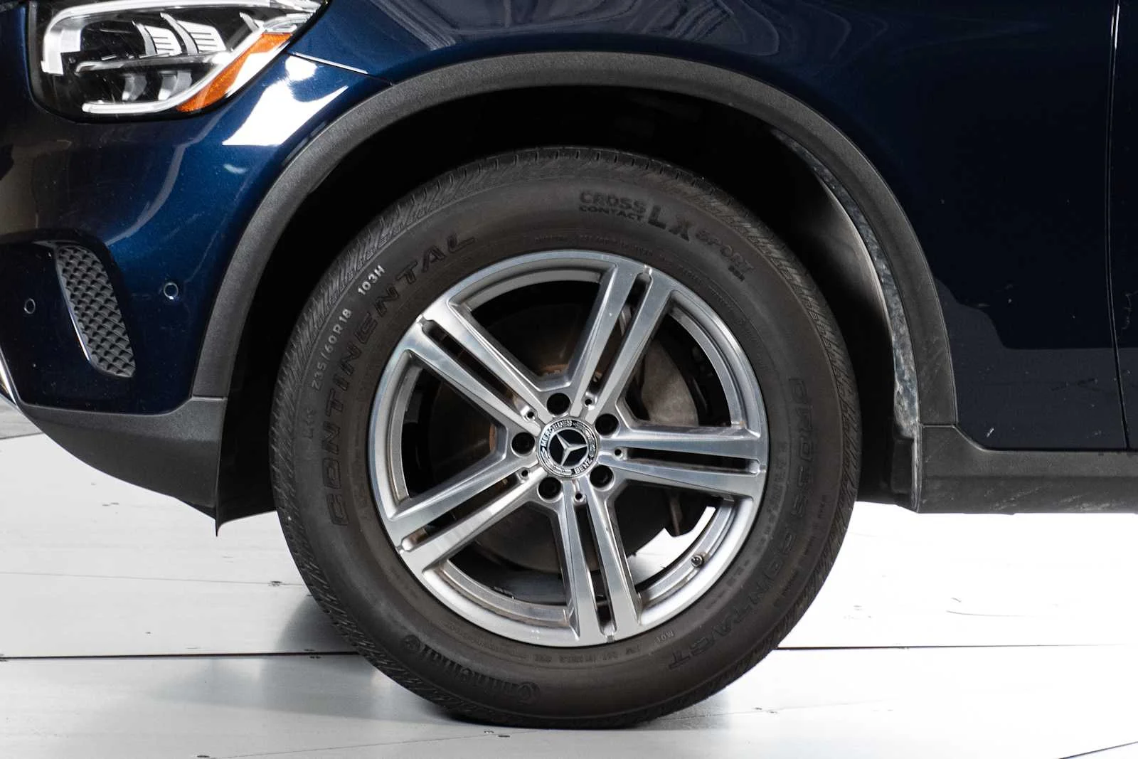 Used 2022 Lunar Blue Metallic Mercedes-Benz GLC 300 image 11