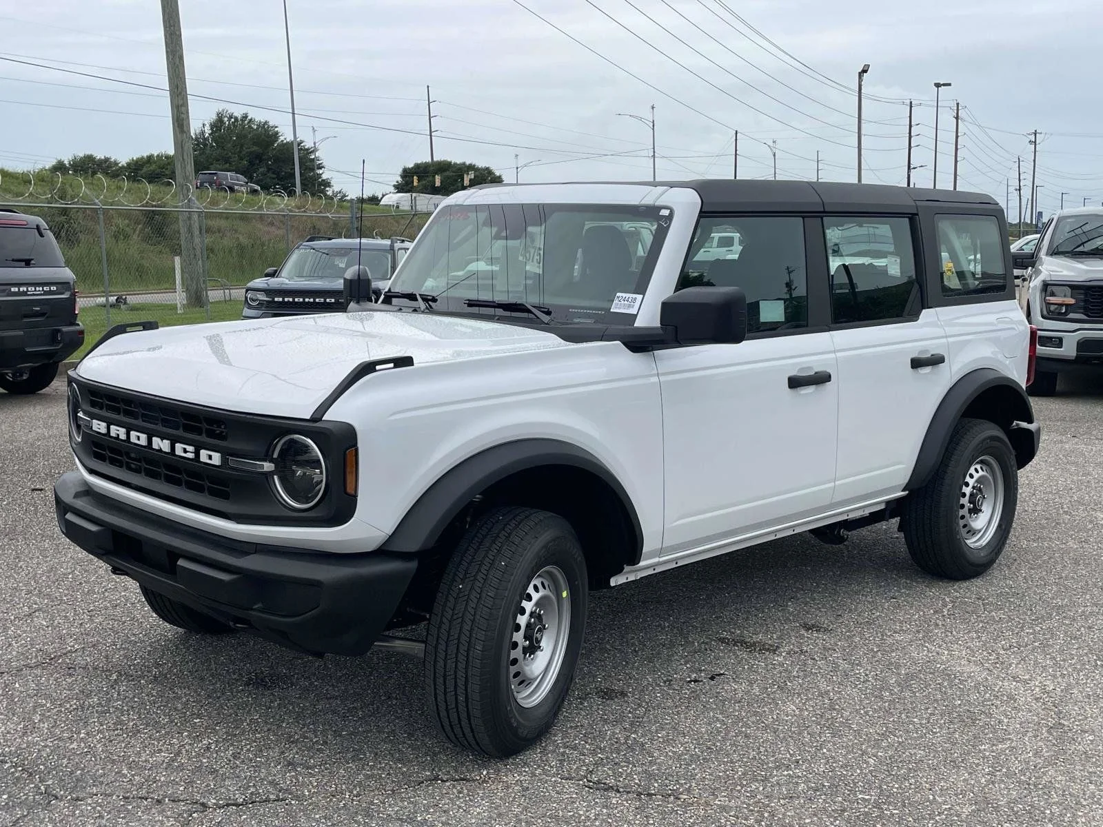Used 2026 White Ford Base image 7