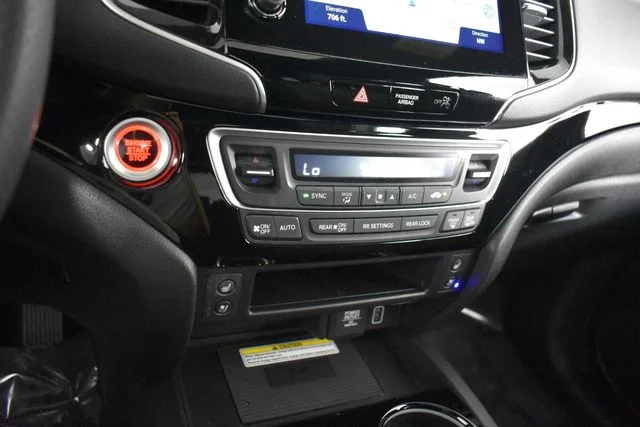 Used 2023  Honda Elite image 40