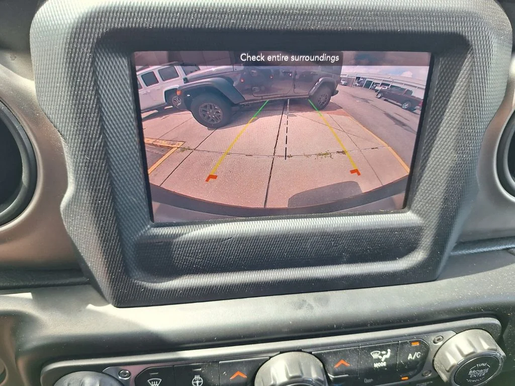 Used 2020 Gray Jeep Sport S image 15