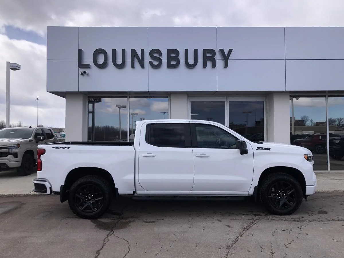New 2026 White Chevrolet 4WD Crew Cab 147" RST image 2