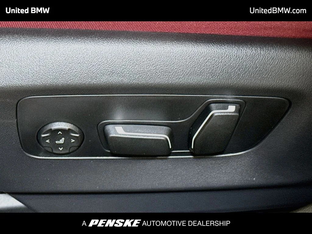 Used 2026 Black Sapphire Metallic BMW 530i xDrive image 4