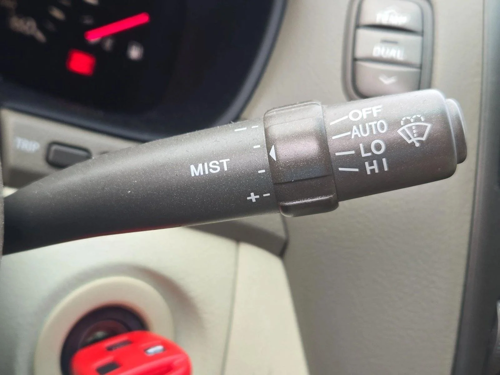 Used 2003 White Lexus  image 14