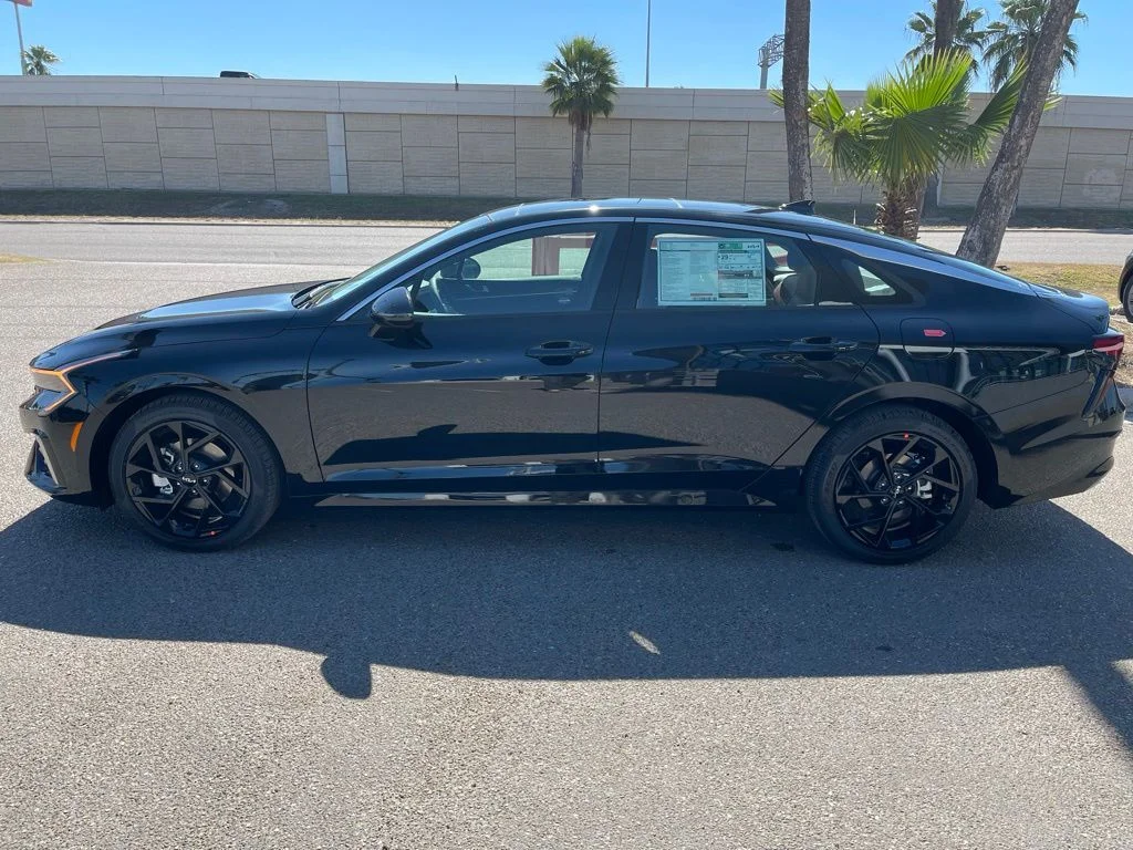 New 2026 Black Kia GT-Line image 4