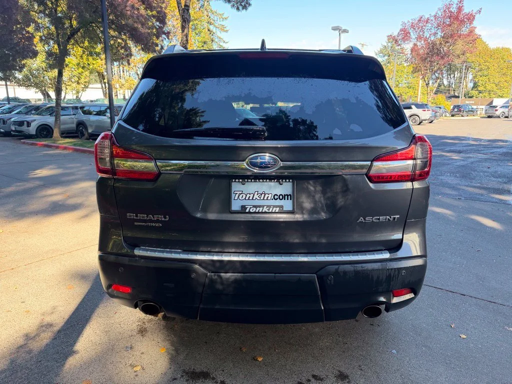 Used 2019 Magnetite Gray Metallic Subaru Premium image 5