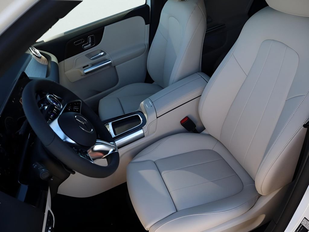 Used 2026 Polar White Mercedes-Benz GLA 250 image 30