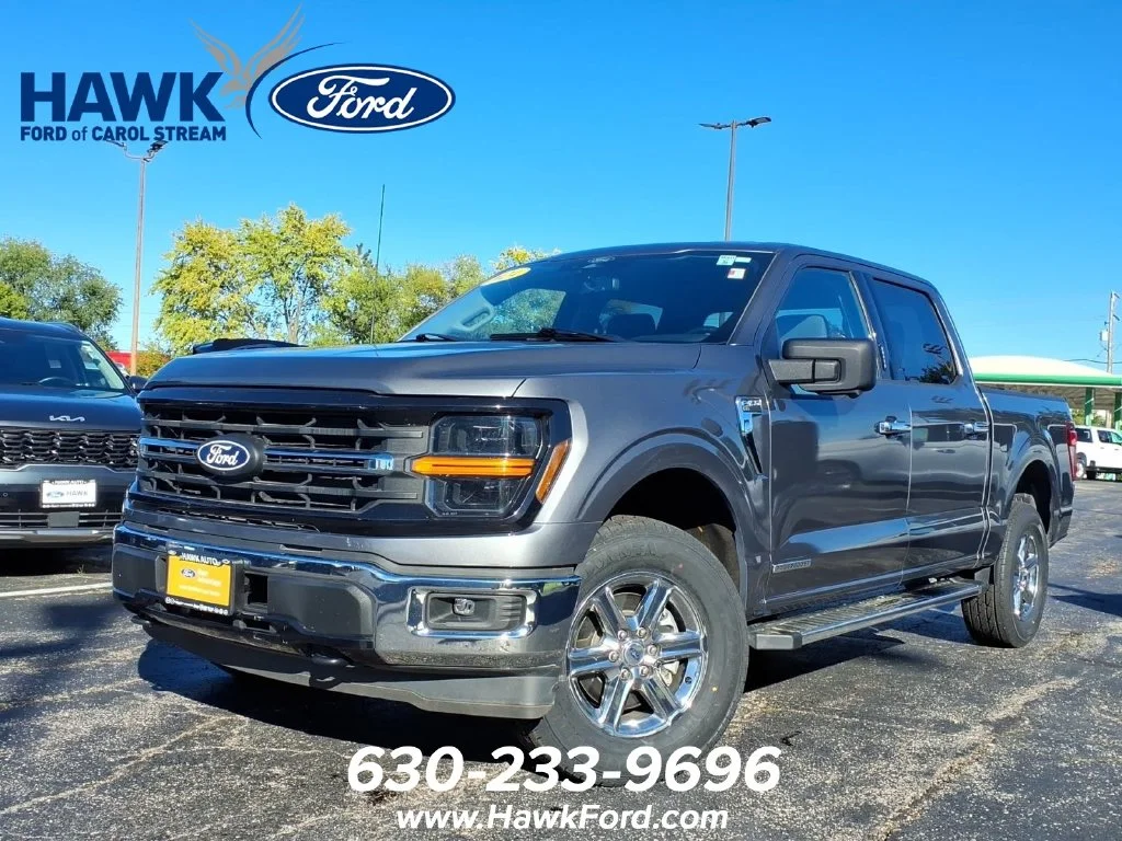 Certified Used 2024 Gray Metallic Ford XLT image 3