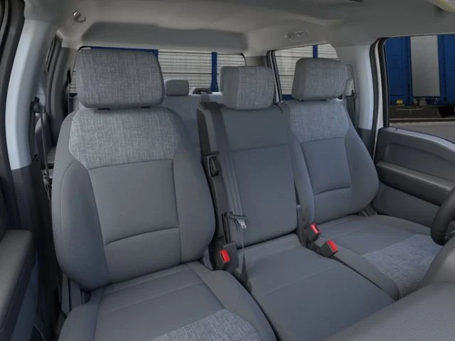 New 2026 Oxford White Ford XLT image 32