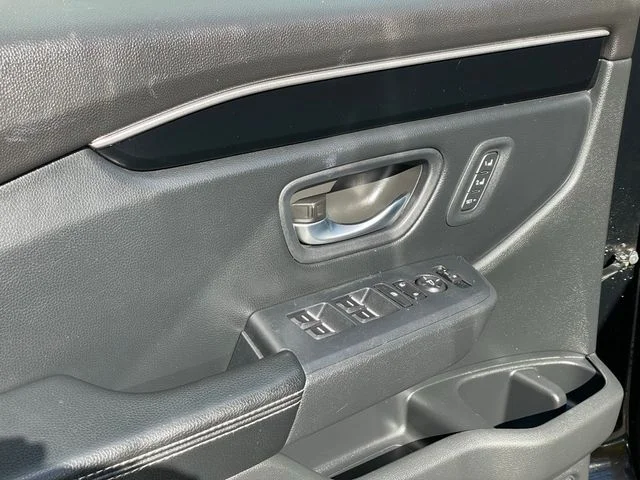 2023 Honda Pilot Touring - Photo 11