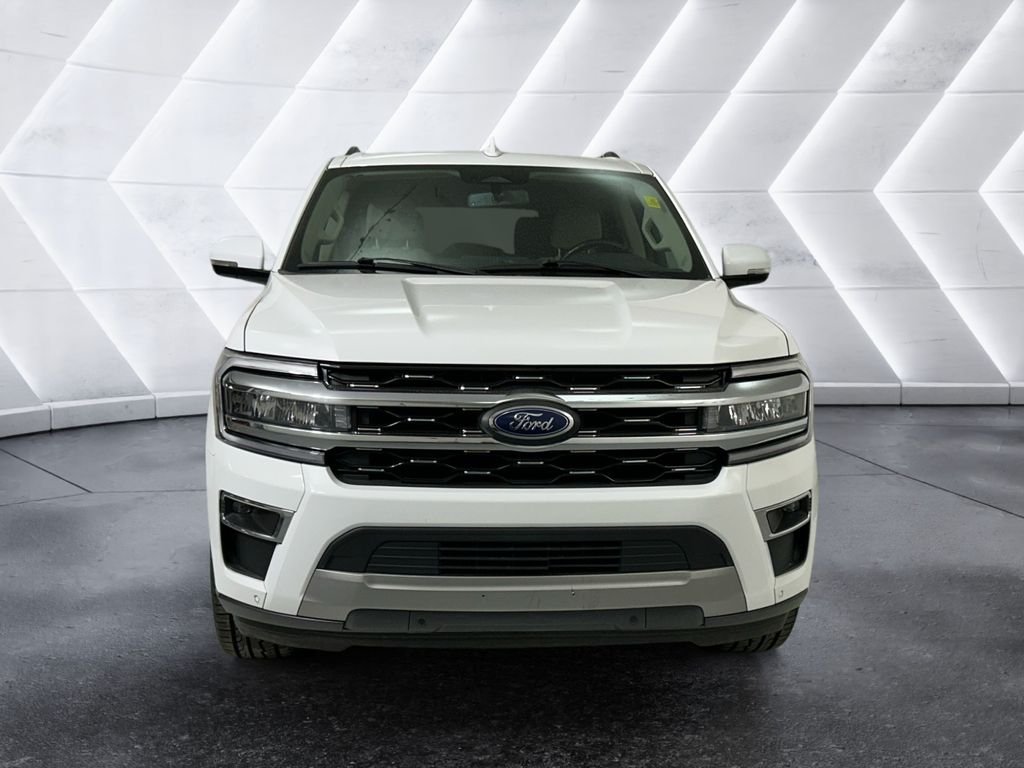 Used 2024 White Ford Limited image 2
