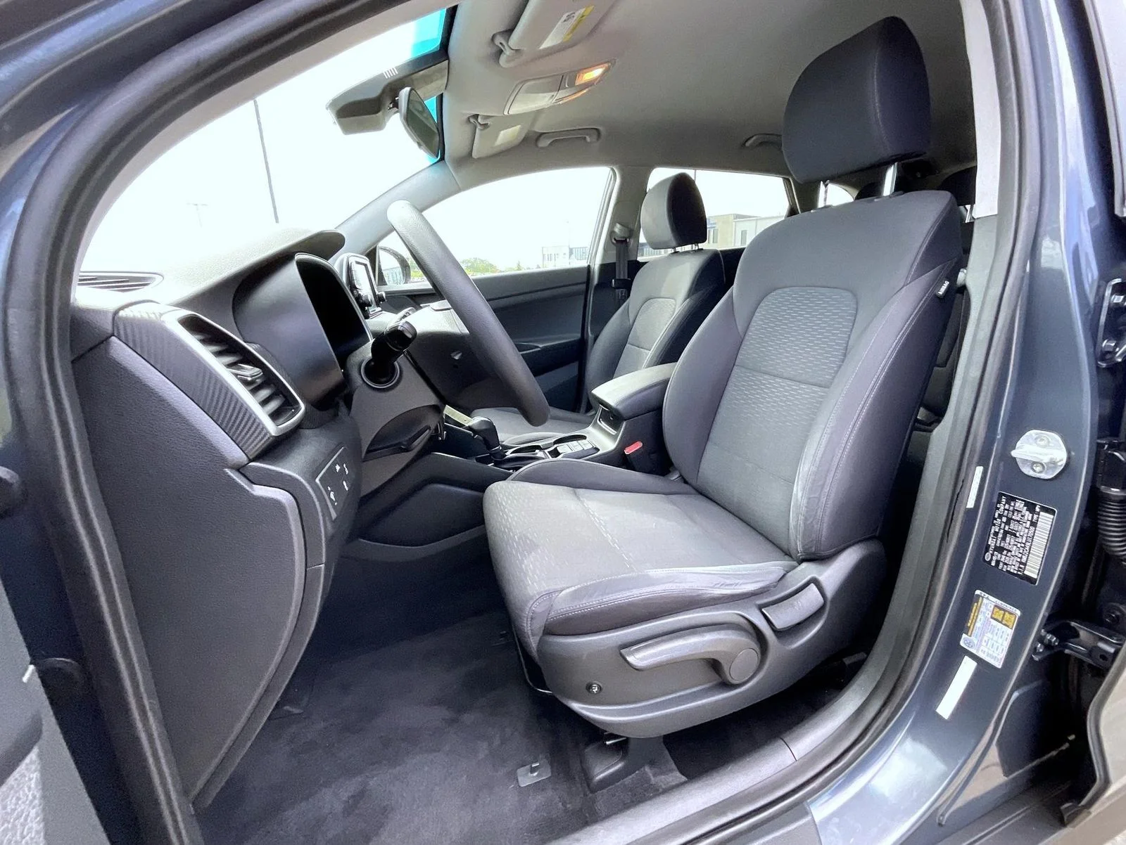 Certified Used 2020 Blue Hyundai SE image 11