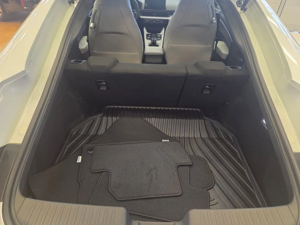 New 2026 Winter Frost Pearl Honda Hybrid image 24