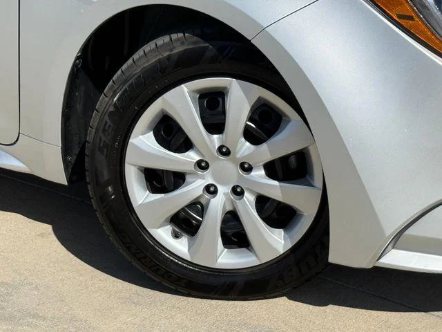 Certified Used 2024 SILVER ME. Toyota LE image 32