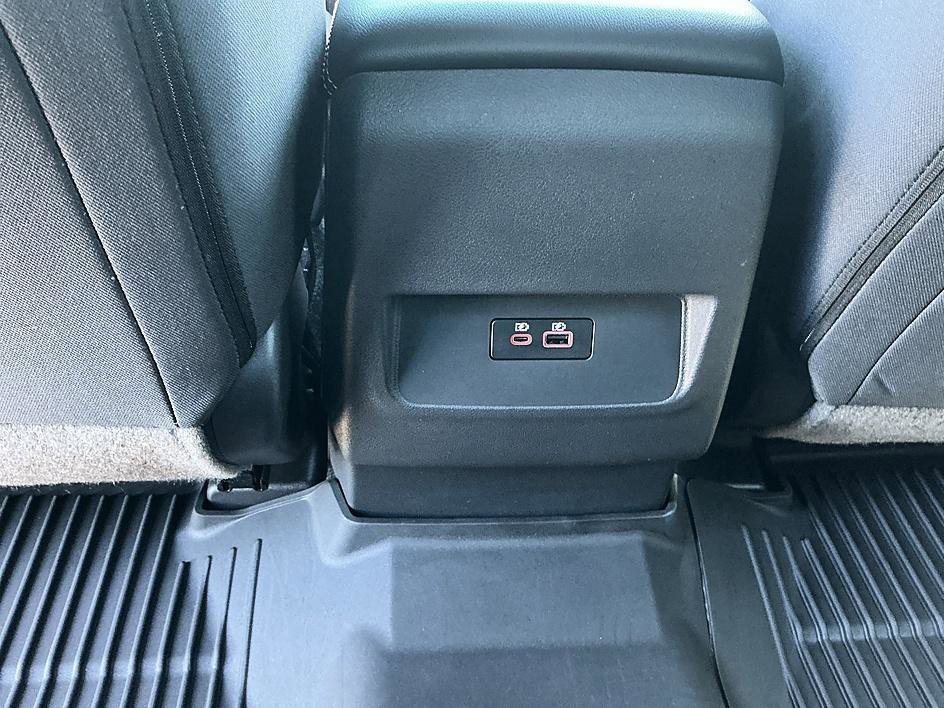 Used 2025 Boulder Gray Pearl Nissan PRO-4X image 25