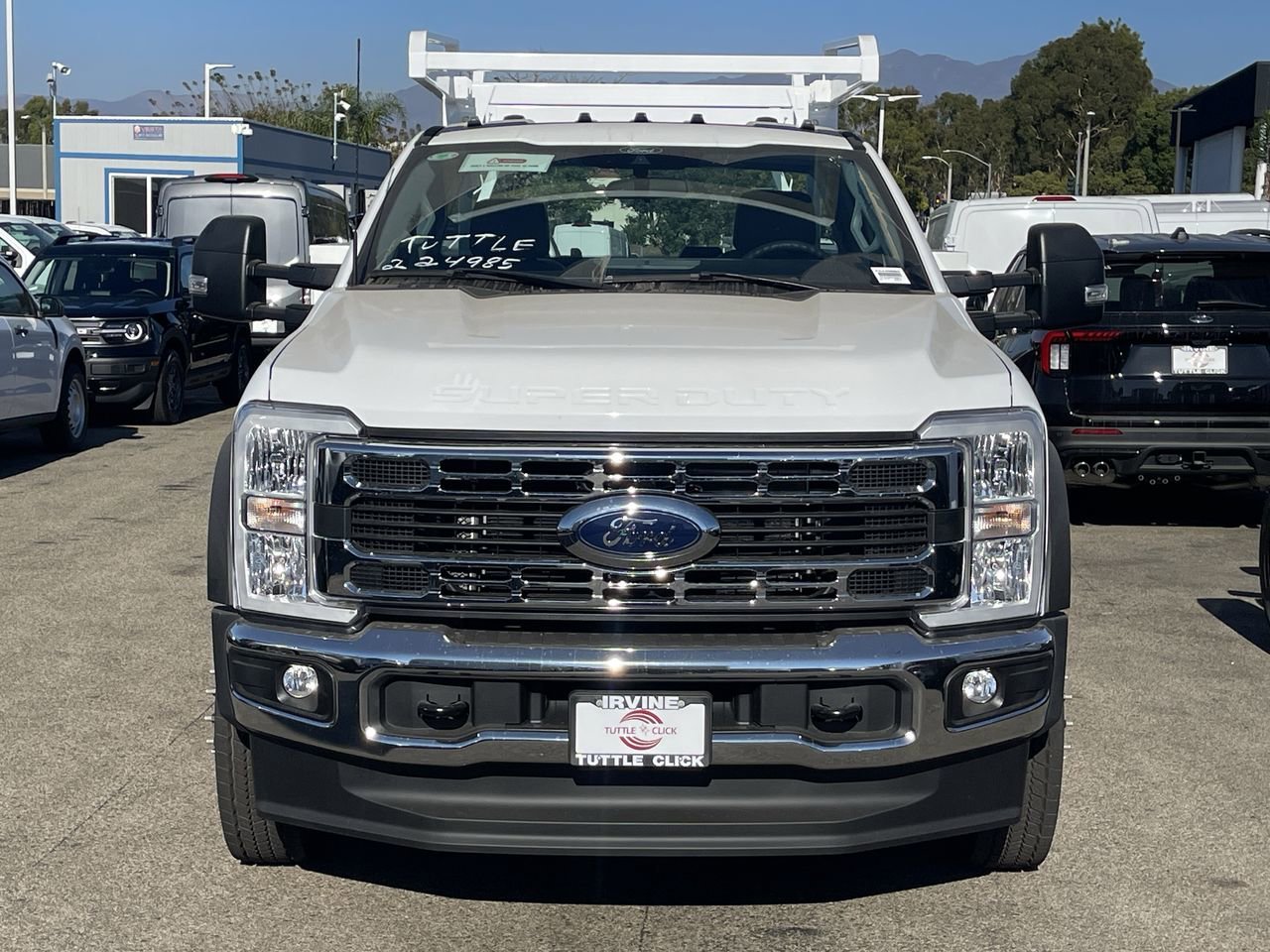 2024 Ford F-450 Super Duty Chassis Cab XL - Photo 2