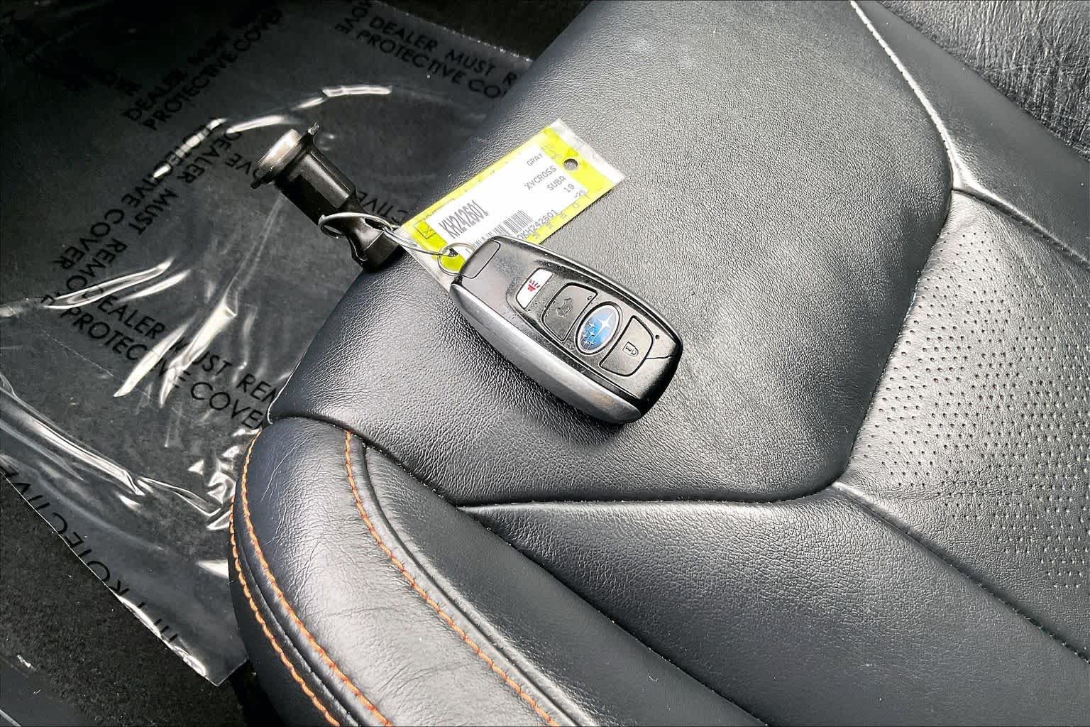 Used 2019 Cool Gray Khaki Subaru Limited image 15