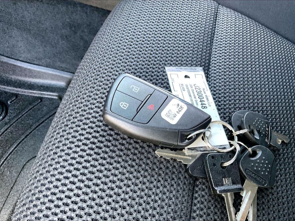 Used 2024 Gray Chevrolet LT image 29