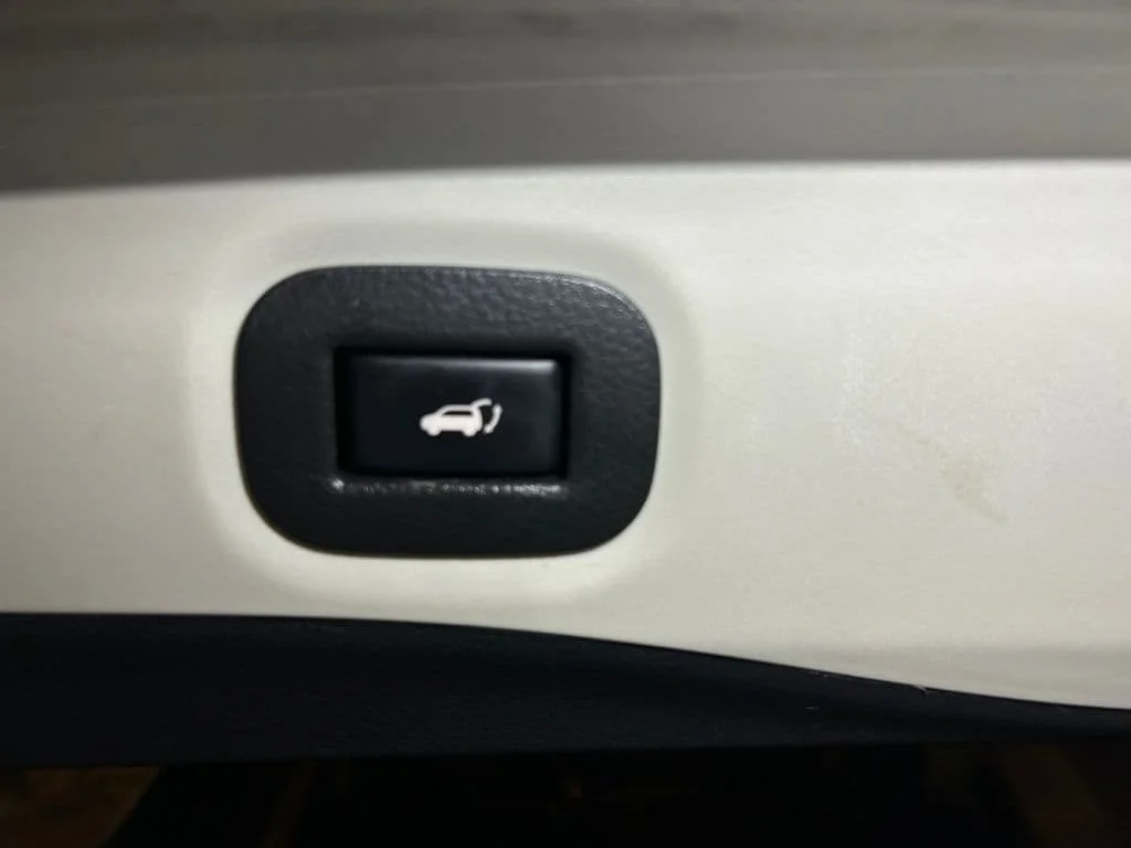 Used 2017 Gun Metallic Nissan  image 22