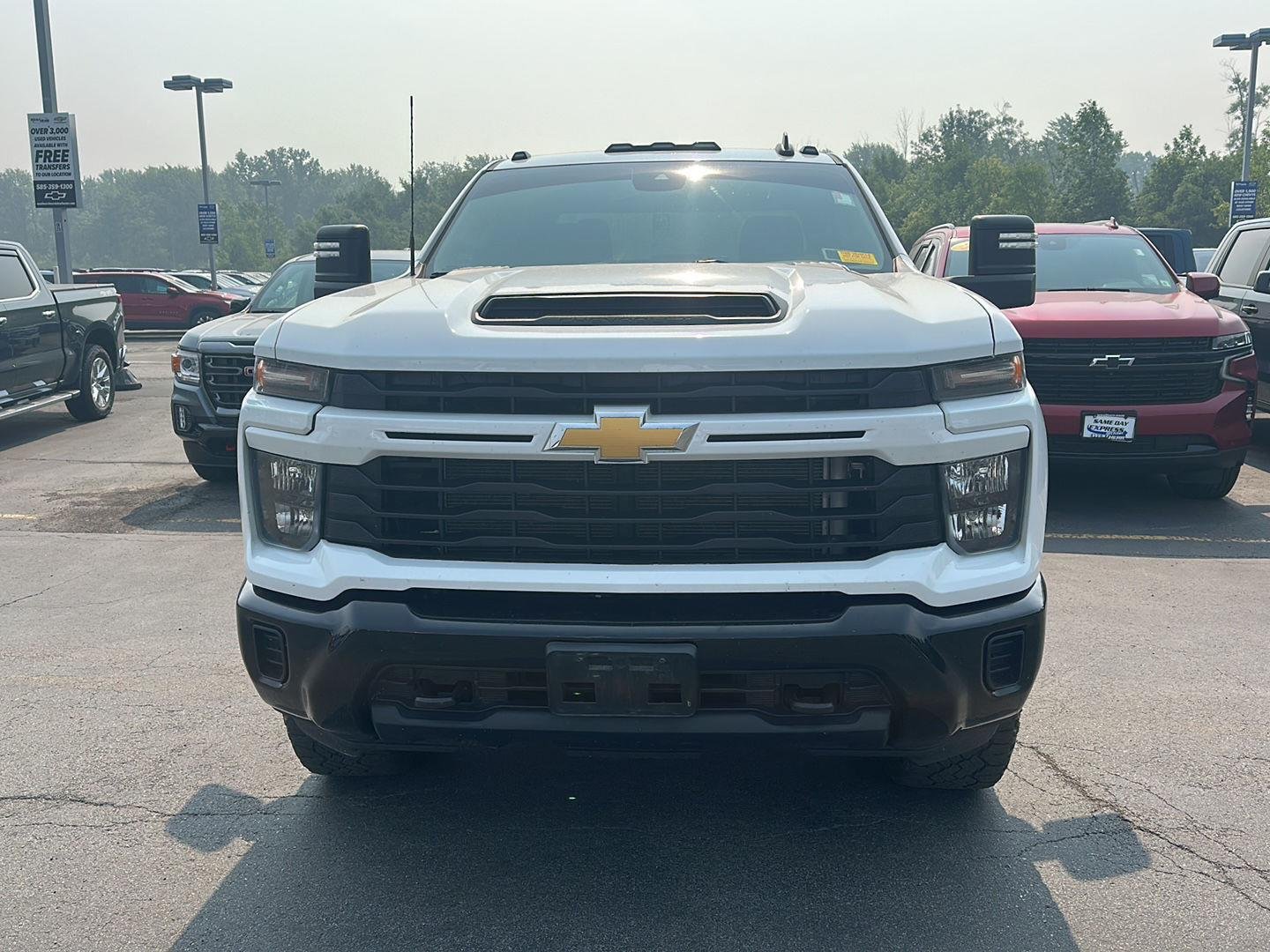 Used 2024 Summit White Chevrolet Custom image 8