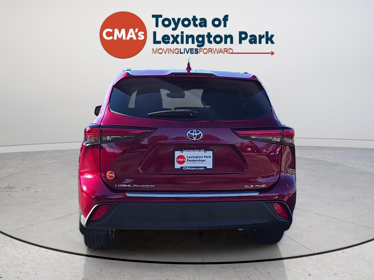 Used 2022 Ruby Flare Pearl Toyota XLE image 4