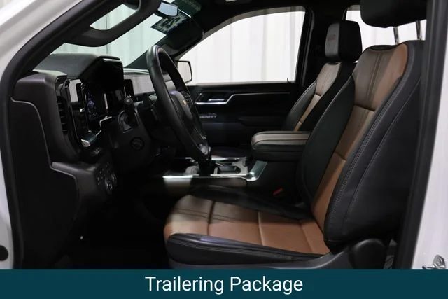 Used 2025 Pearl Chevrolet High Country image 10