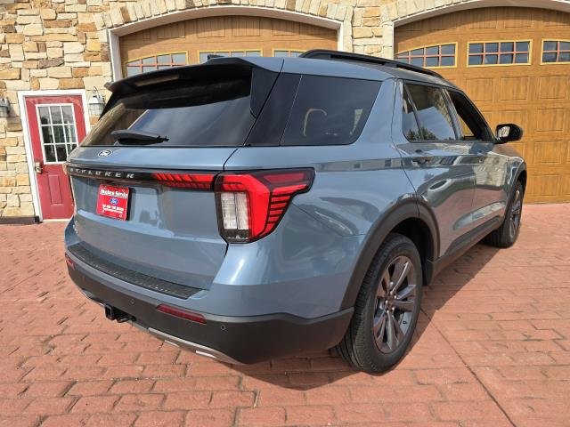 New 2027 Vapor Blue Metallic Ford Active image 3