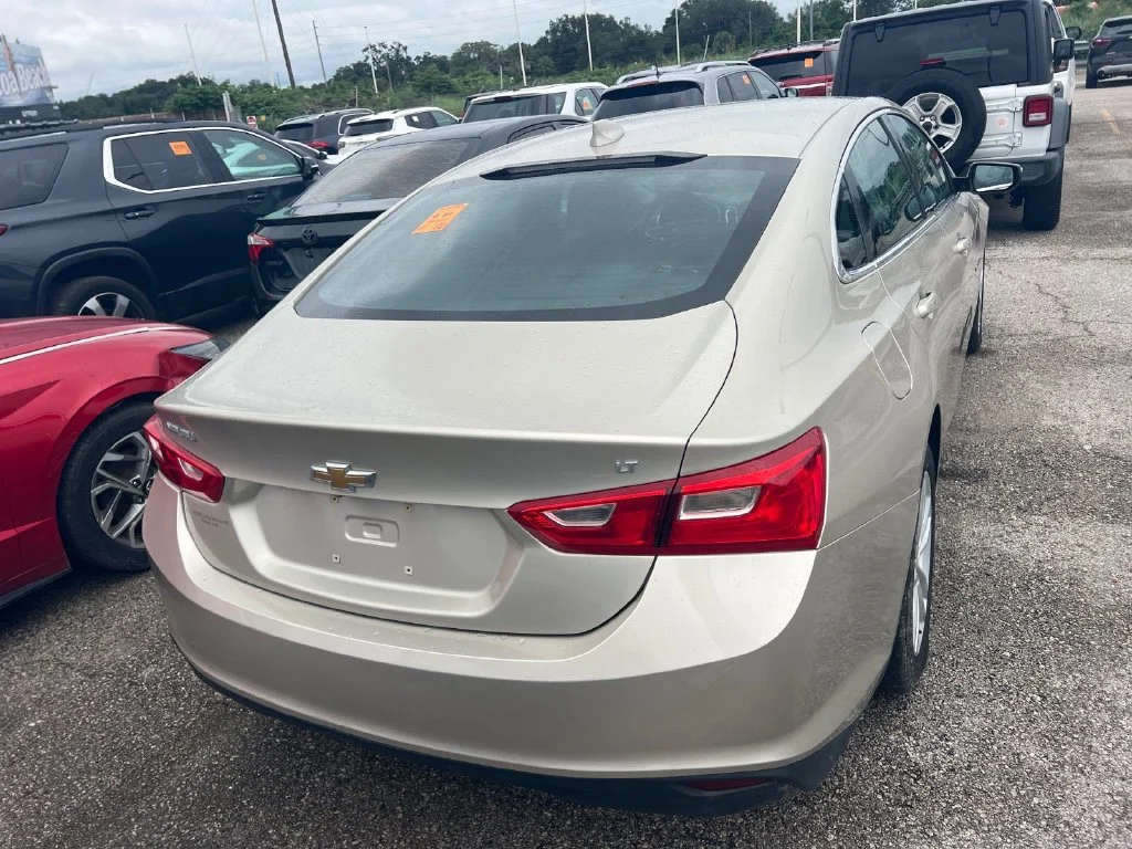Used 2016 Chevrolet Malibu 1LT with VIN 1G1ZE5ST6GF231224 for sale in Marion, IA