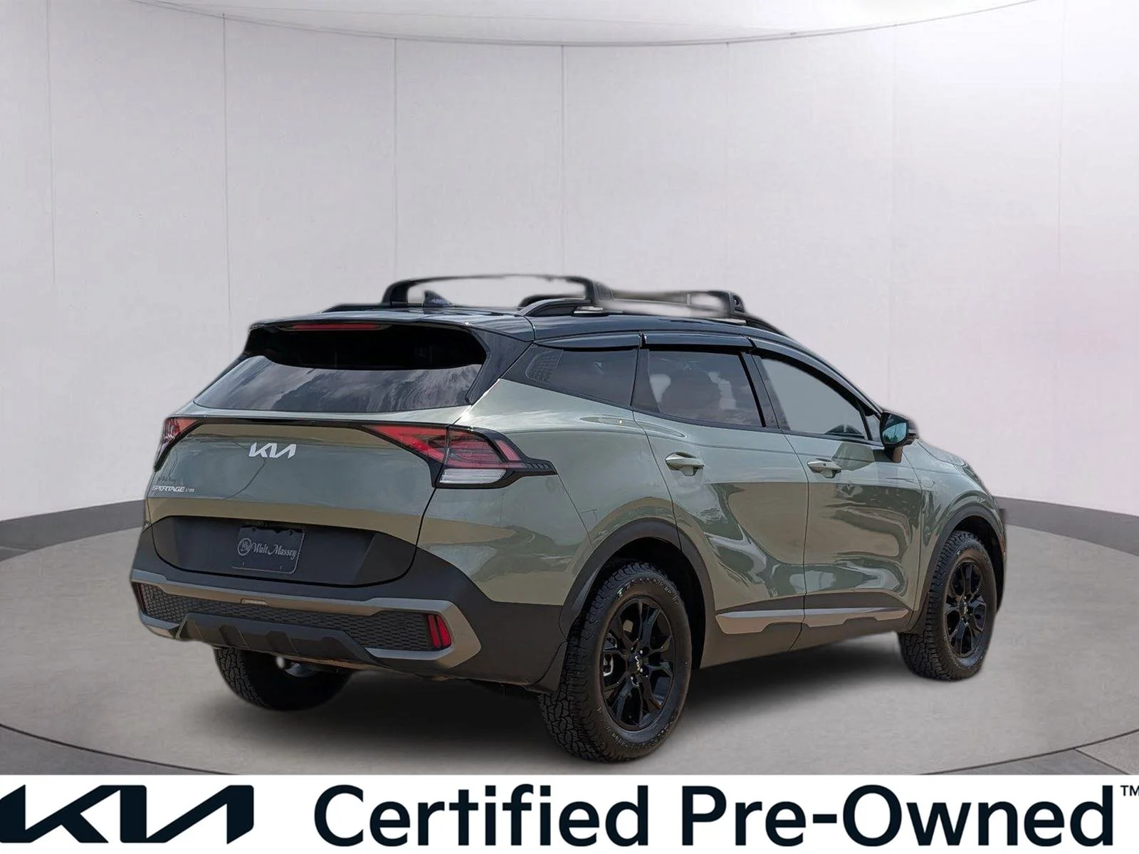 Used 2024 Jungle Green/Ebony Black Roof Kia X-Pro Prestige image 5