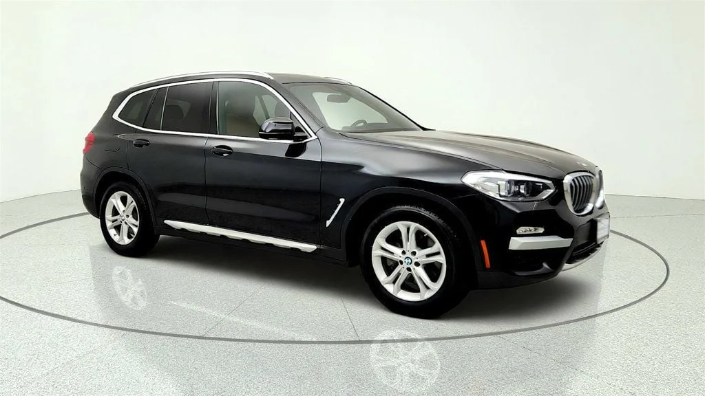 Used 2019 Black Sapphire Metallic BMW xDrive30i SAV w/ Convenience & Driving Assistance Pkgs + Nav image 3