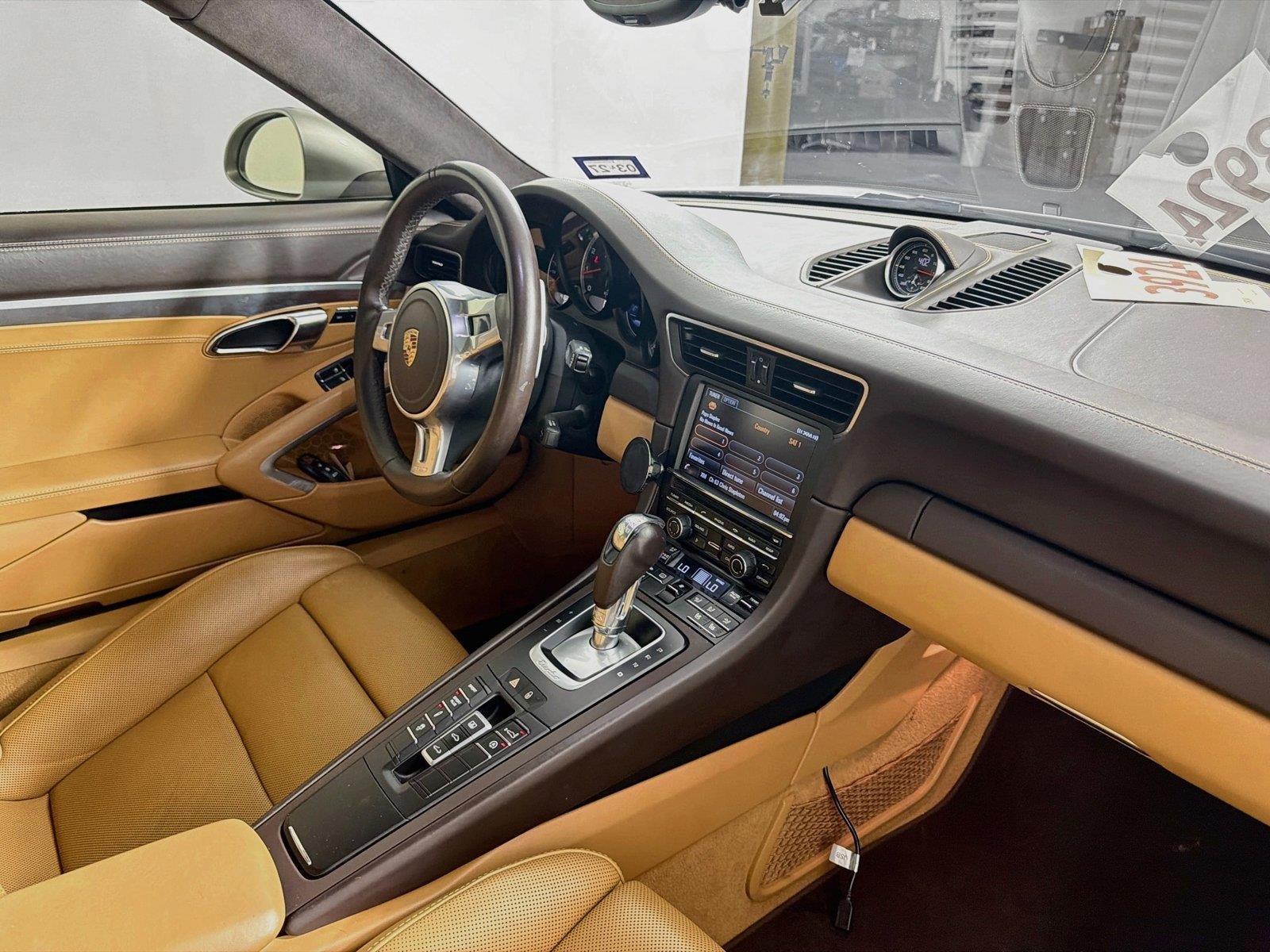 Certified Used 2015  porsche Turbo image 29