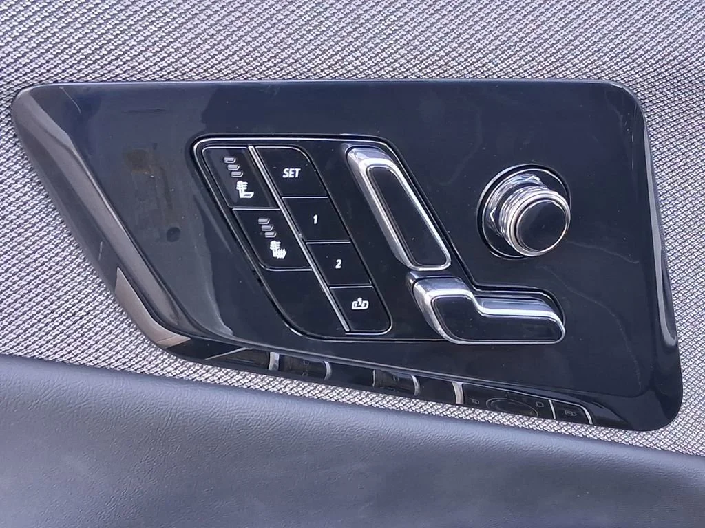 2026 Cadillac OPTIQ Sport - Photo 20