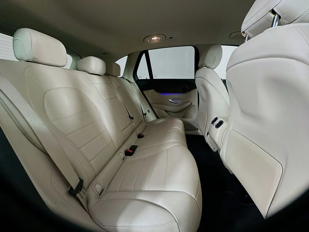 Used 2022 Gray Mercedes-Benz GLC 300 image 26