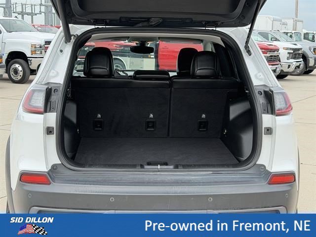 Used 2019 Bright White Clearcoat Jeep Trailhawk image 5