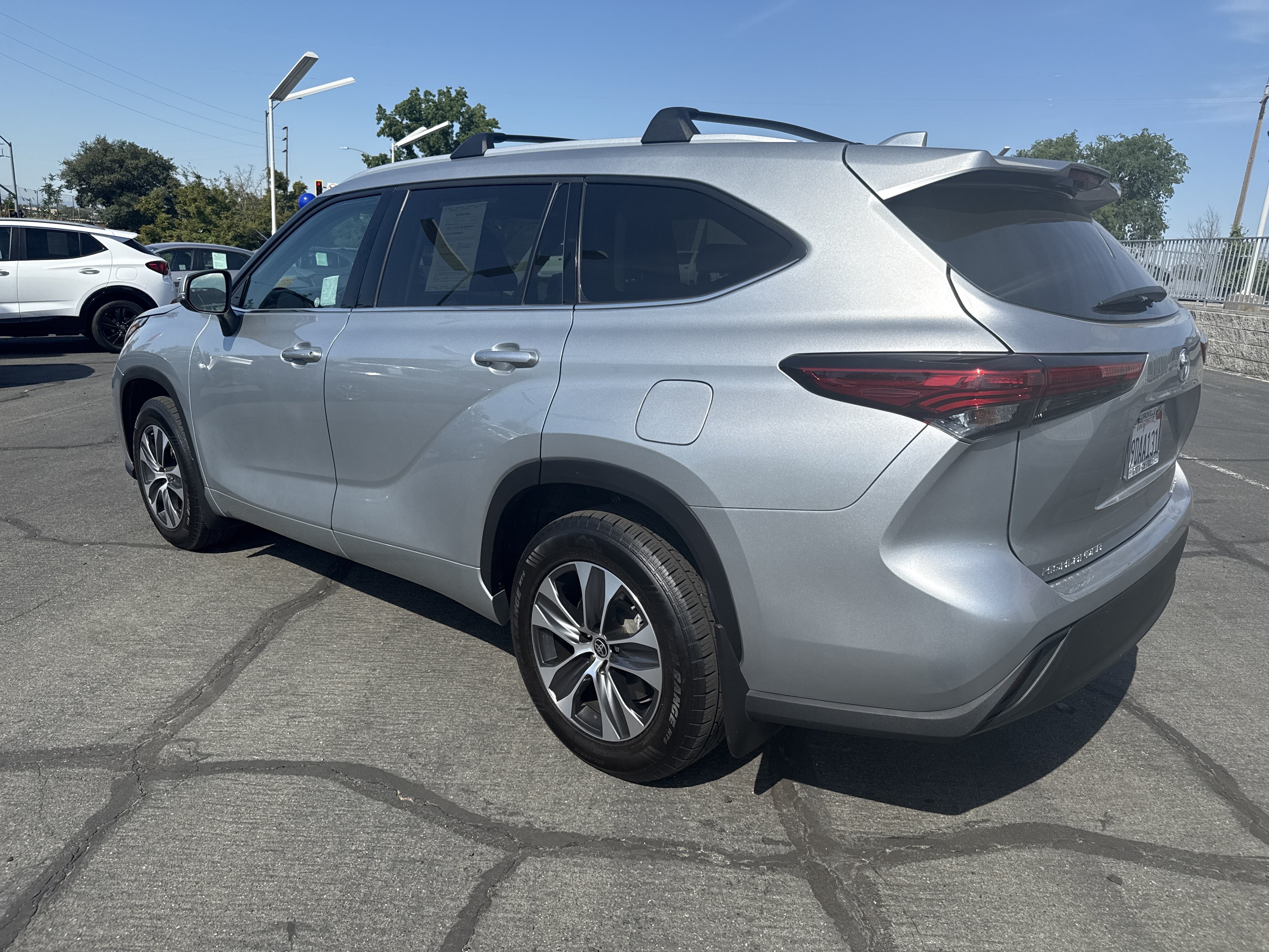 Used 2022 Celestial Silver Metallic Toyota XLE image 3